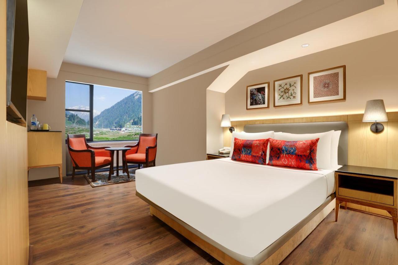 Lemon Tree Hotel, Sonāmarg Extérieur photo